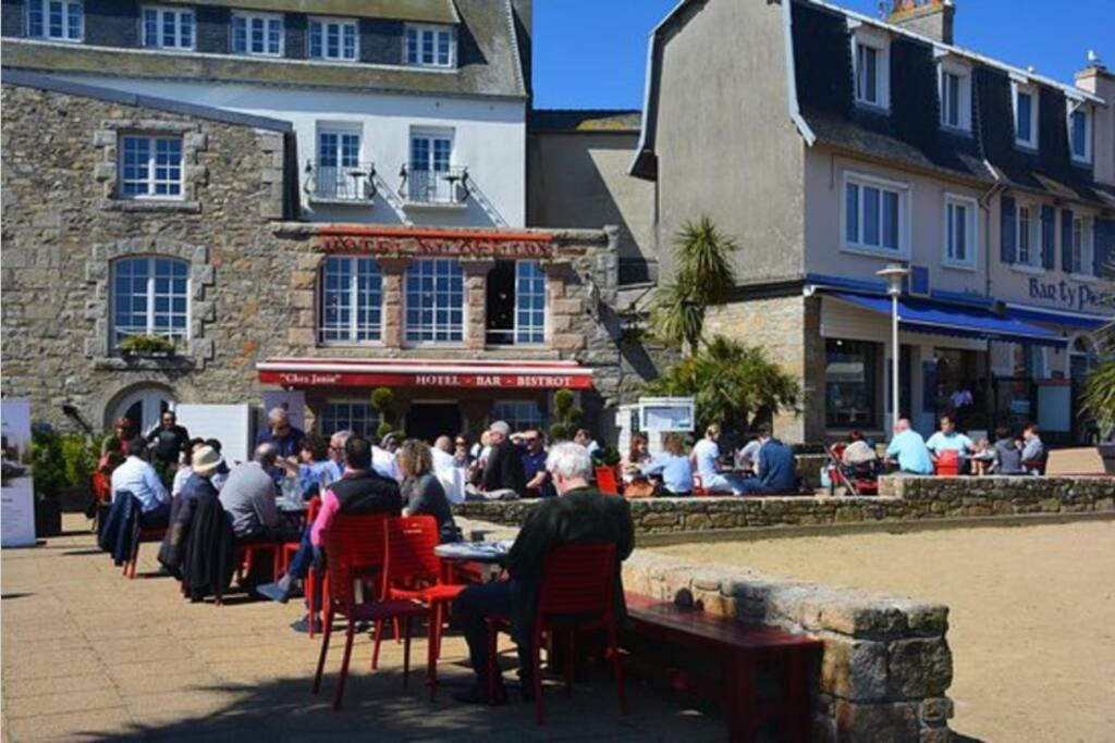 Kermaravel, Le Petit Manoir En Bord De Mer. Saint-Pol-de-Léon Exterior photo